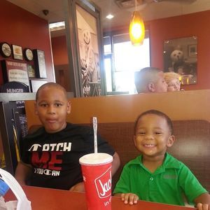 Meet your Posher, Reginald